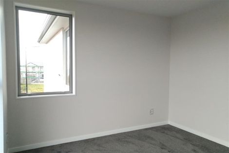 Photo of property in 3 Hollowout Street, Takanini, 2112