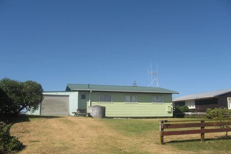 Photo of property in 345 Pukehina Parade, Pukehina, 3189