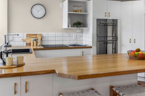 Photo of property in 27 Rawhiti Road, Pukerua Bay, Porirua, 5026
