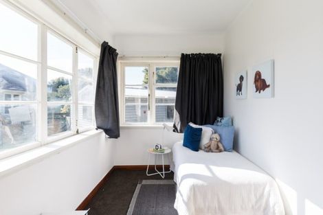 Photo of property in 10 Mansford Place, West End, Palmerston North, 4412