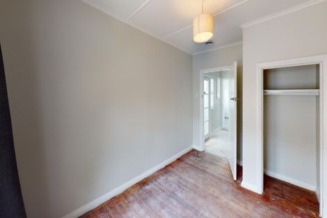 Photo of property in 118 Pahiatua Street, Hokowhitu, Palmerston North, 4410