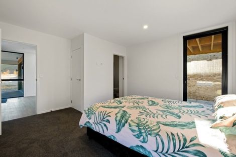 Photo of property in 33 Stratford Drive, Mount Pisa, Cromwell, 9383