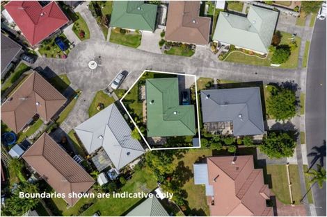 Photo of property in 2/54 Lakeside Drive, Orewa, 0931