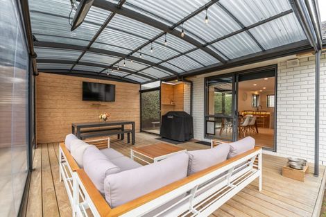 Photo of property in 1/10 Abergeldie Way, Cambridge, 3434