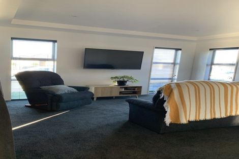 Photo of property in 71 Bayliss Drive, Kaiapoi, 7630