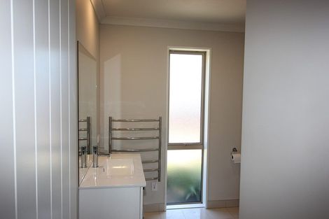 Photo of property in 16 Rossall Crescent, Rolleston, 7615