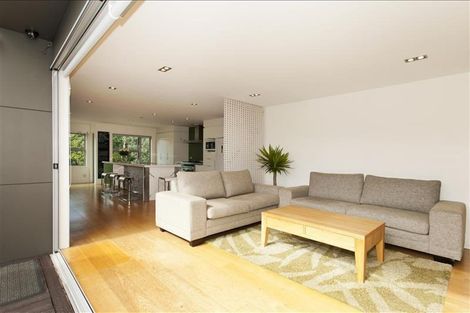 Photo of property in 78 Beach Road, Castor Bay, Auckland, 0620