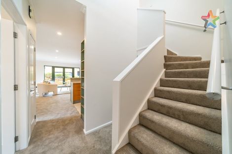 Photo of property in 8 Futuna Close, Karori, Wellington, 6012