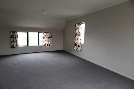 Photo of property in 5a Snead Place, Hamilton East, Hamilton, 3216