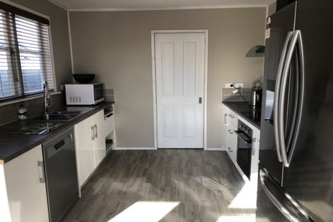 Photo of property in 21 Bledisloe Street, Levin, 5510