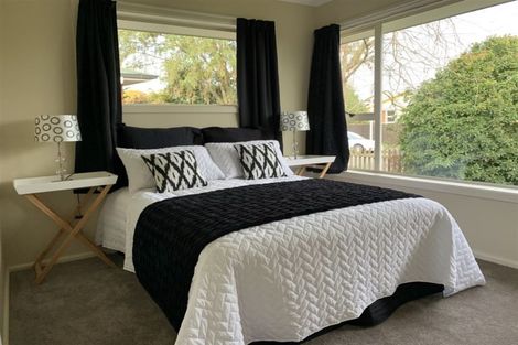 Photo of property in 13 Kathleen Crescent, Hornby, Christchurch, 8042