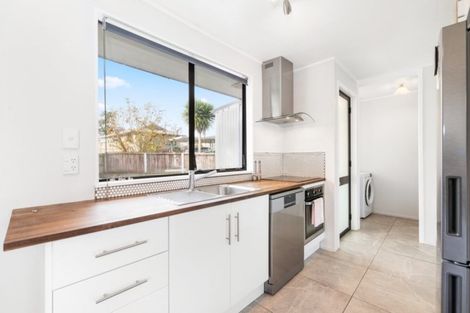 Photo of property in 5 Crystal Place, Pukehangi, Rotorua, 3015