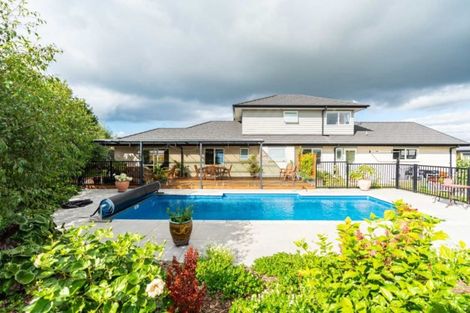 Photo of property in 10 Stace Hopper Drive, One Tree Point, 0118