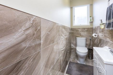 Photo of property in 19 Sunnyview Drive, Brown Owl, Upper Hutt, 5018