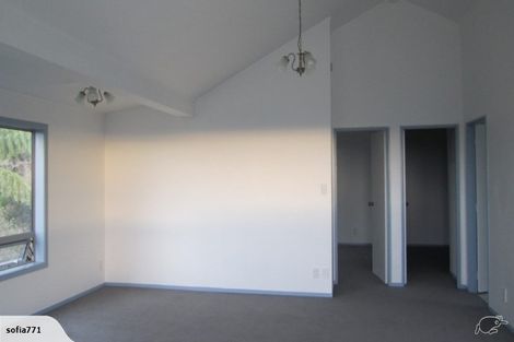 Photo of property in 312 Forest Hill Road, Waiatarua, Auckland, 0612