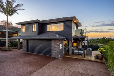 Photo of property in 2/30 Firth Road, Torbay, Auckland, 0630