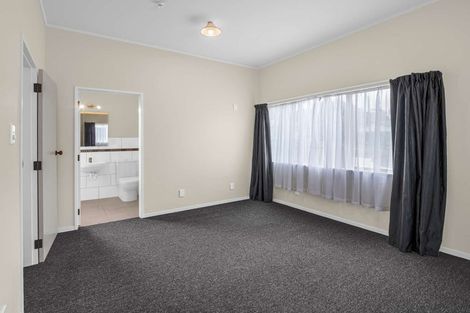 Photo of property in 3 Kirkcaldie Grove, Levin, 5510