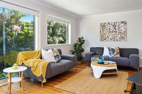 Photo of property in 6 Mckenzie Avenue, Arkles Bay, Whangaparaoa, 0932