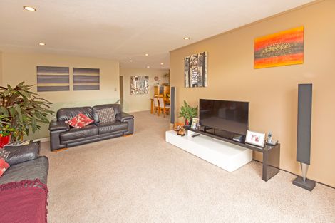 Photo of property in 15 Hillcrest Road, Hatfields Beach, Orewa, 0931