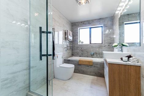 Photo of property in 42 Tinaku Road, Flat Bush, Auckland, 2019