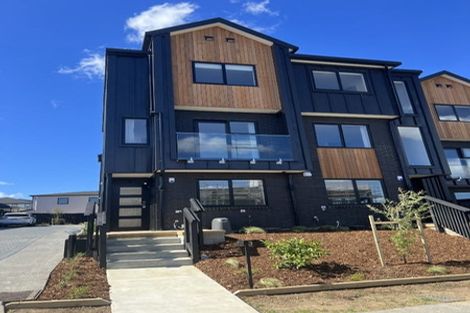 Photo of property in 3 Longshore Drive, Long Bay, Auckland, 0630