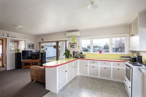 Photo of property in 120 Cutfield Road, Westown, New Plymouth, 4310