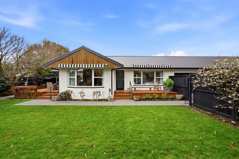 Photo of property in 14b Searells Road, Strowan, Christchurch, 8052