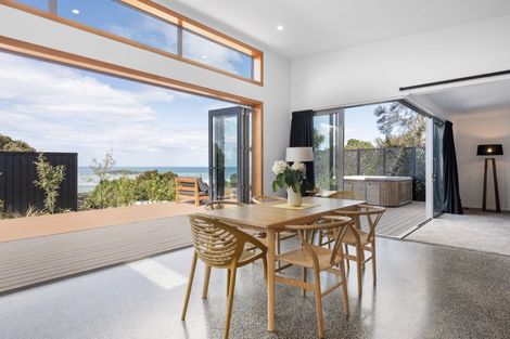 Photo of property in 37 Totara Close, Taieri Mouth, 9091