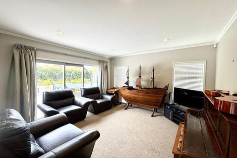 Photo of property in 15 Tuatini Place, Long Bay, Auckland, 0630