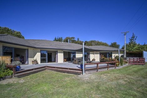 Photo of property in 1324 Glengarry Road, Puketapu, Napier, 4182