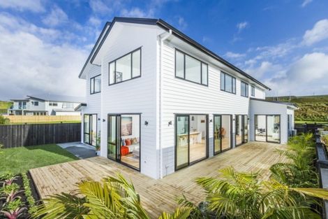 Photo of property in 5 Tawatawa Street, Long Bay, Auckland, 0630