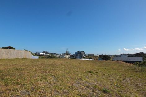 Photo of property in 13a Mack Street, Foxton Beach, Foxton, 4815