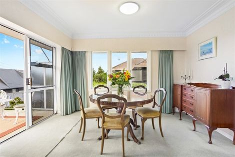 Photo of property in 1/53 Uxbridge Road, Mellons Bay, Auckland, 2014