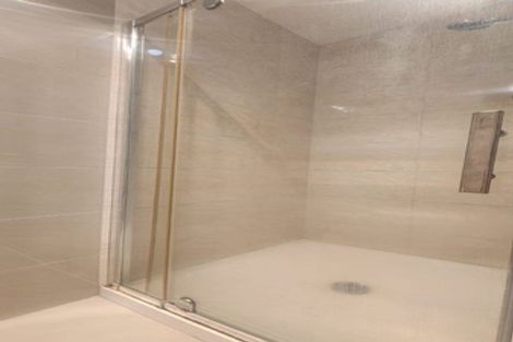 Photo of property in 9/4 Wallson Crescent, Wiri, Auckland, 2104