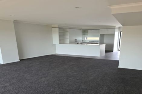 Photo of property in 8/14 Ruakiwi Road, Hamilton Lake, Hamilton, 3204