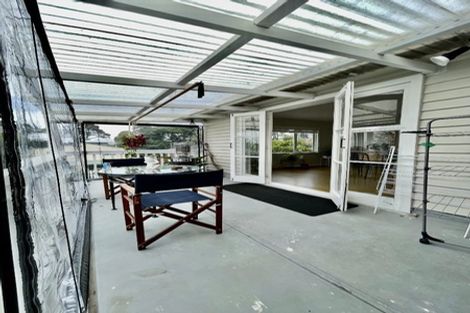 Photo of property in 17 Camelot Place, Glenfield, Auckland, 0629