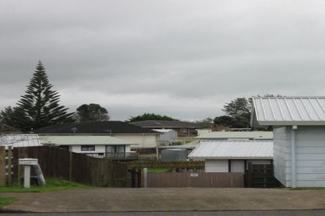 Photo of property in 2/57 Redcrest Avenue, Red Hill, Papakura, 2110