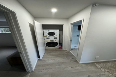 Photo of property in 60 Roberts Road, Matakatia, Whangaparaoa, 0930