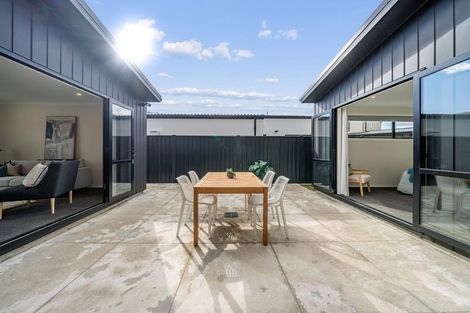 Photo of property in 18 Aston Crescent, Wallaceville, Upper Hutt, 5018