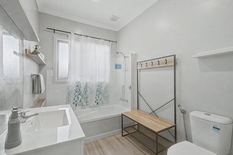 Photo of property in 378 Tay Street, Turnbull Thomson Park, Invercargill, 9810