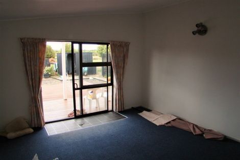 Photo of property in 49 Kath Henry Lane, Drury, 2113