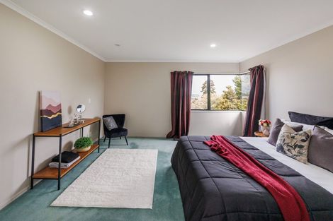 Photo of property in 15 Woodland Grove, Feilding, 4702