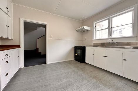 Photo of property in 45a Milton Road, Bluff Hill, Napier, 4110