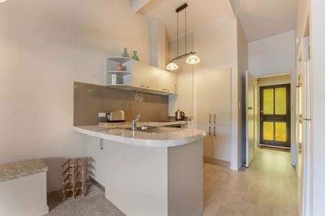 Photo of property in 4t Rutland Street, Picton, 7220