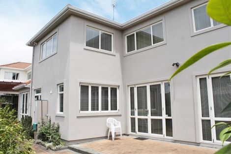 Photo of property in 12b Karetu Road, Greenlane, Auckland, 1051