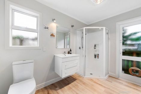 Photo of property in 9a Seine Street, Island Bay, Wellington, 6023