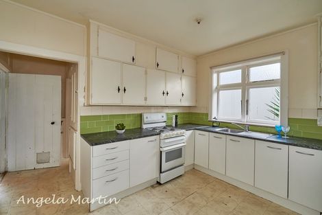 Photo of property in 34 Shamrock Street, Takaro, Palmerston North, 4412