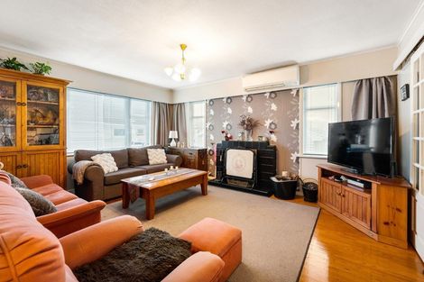 Photo of property in 14 Fraser Street, Wainuiomata, Lower Hutt, 5014