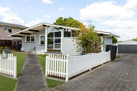 Photo of property in 77 Pohutukawa Drive, Pukete, Hamilton, 3200