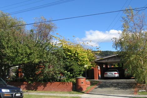 Photo of property in 37 Dowling Grove, Silverstream, Upper Hutt, 5019